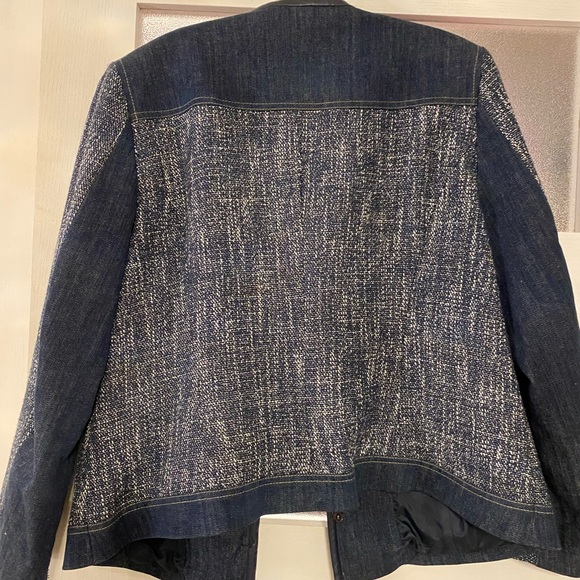 Elegant blazer - Picture 2 of 3